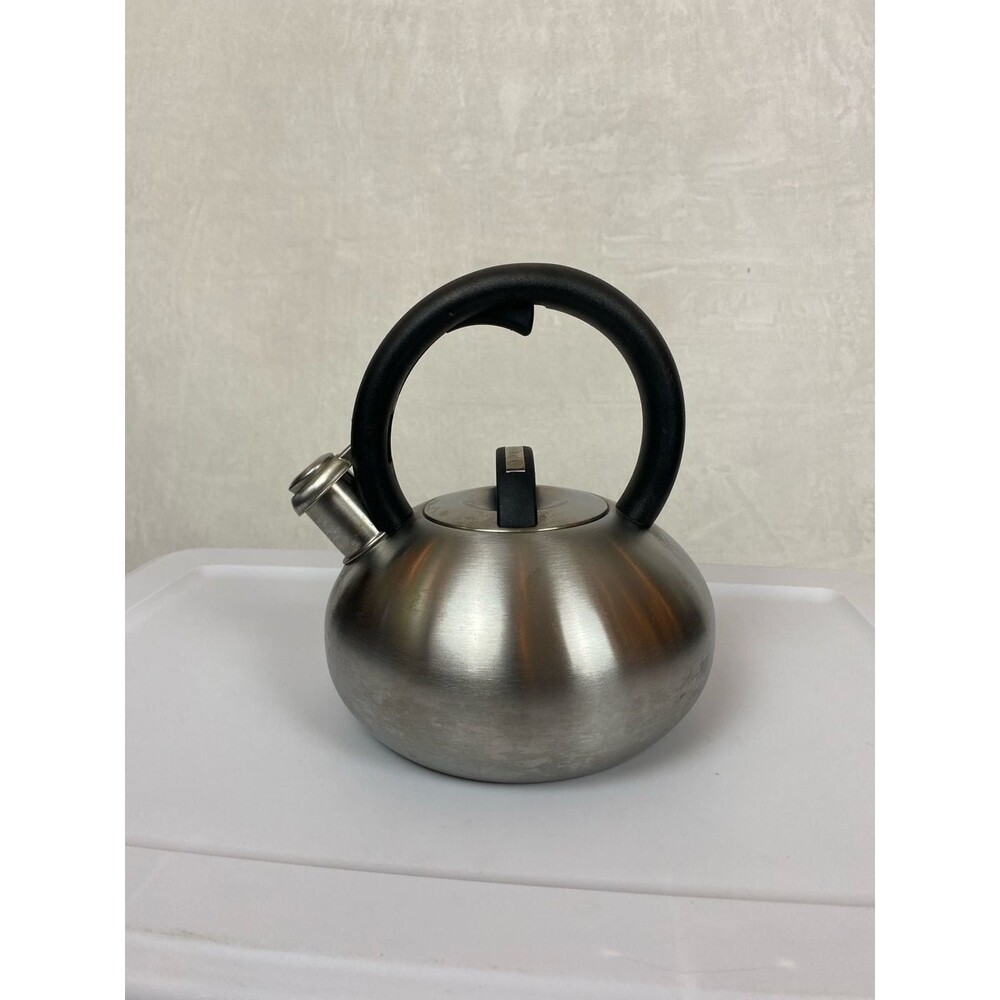 Cuisinart Aura 2-Quart Stainless Steel Whistling Tea Kettle CTK-SS17